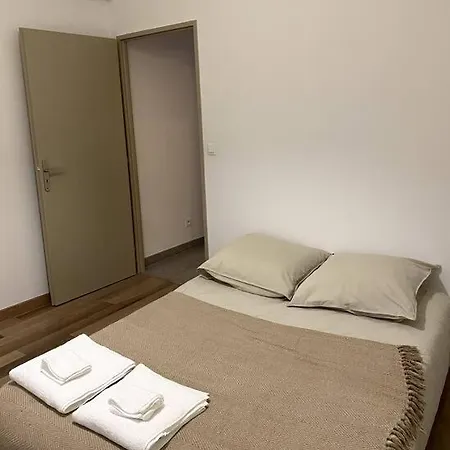 Les Halles Ναρμπόν